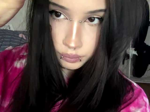 KarriVenture live cam on BongaCams