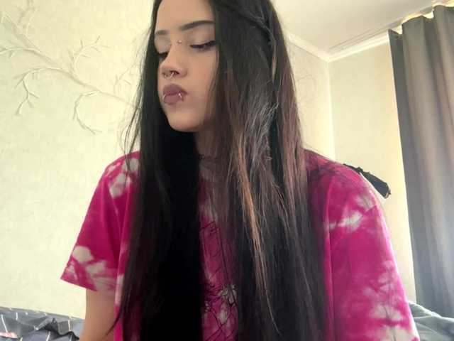 KarriVenture live cam on BongaCams