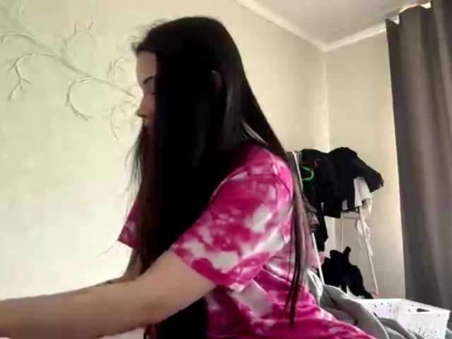 KarriVenture live cam on BongaCams