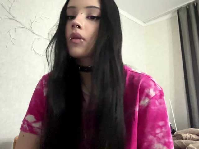 KarriVenture live cam on BongaCams