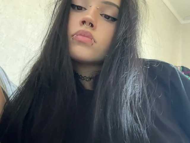 KarriVenture live cam on BongaCams