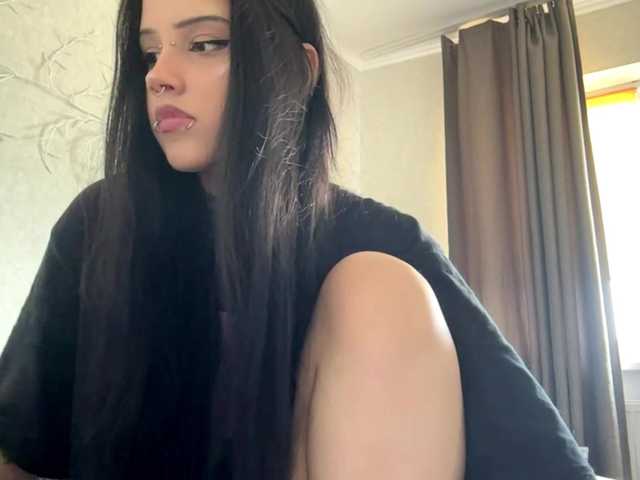 KarriVenture live cam on BongaCams