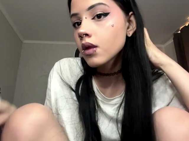 KarriVenture live cam on BongaCams