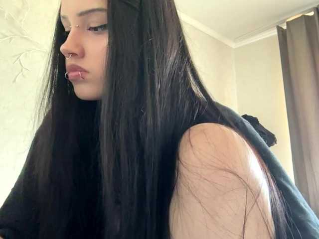 KarriVenture live cam on BongaCams