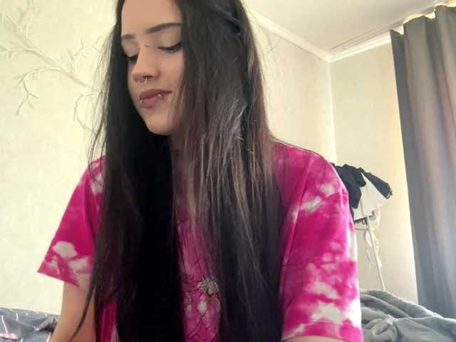 KarriVenture live cam on BongaCams