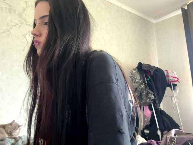 KarriVenture live cam on BongaCams