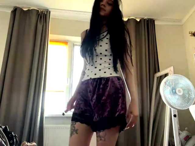 KarriVenture live cam on BongaCams
