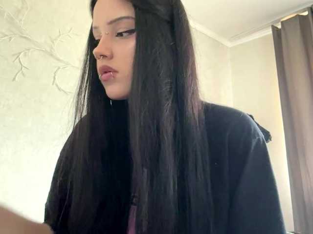 KarriVenture live cam on BongaCams