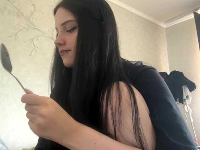 KarriVenture live cam on BongaCams