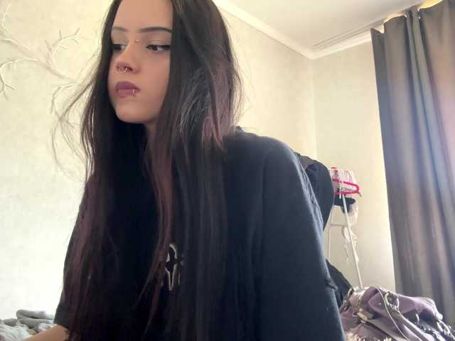 KarriVenture live cam on BongaCams