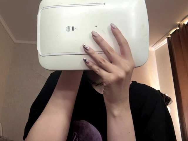 KarriVenture live cam on BongaCams
