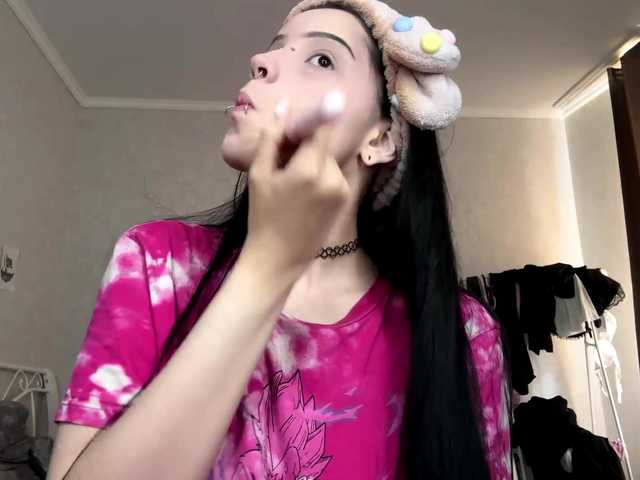 KarriVenture live cam on BongaCams