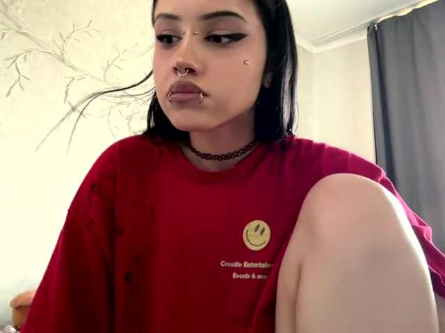 KarriVenture live cam on BongaCams