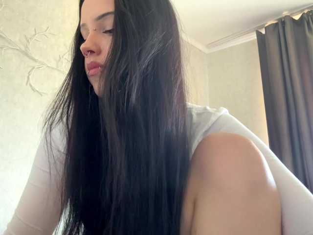 KarriVenture live cam on BongaCams