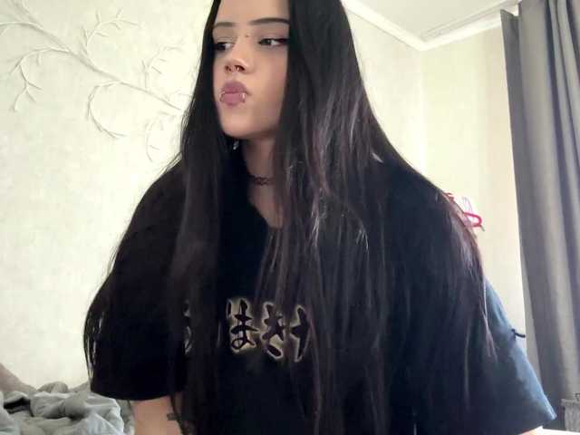 KarriVenture live cam on BongaCams