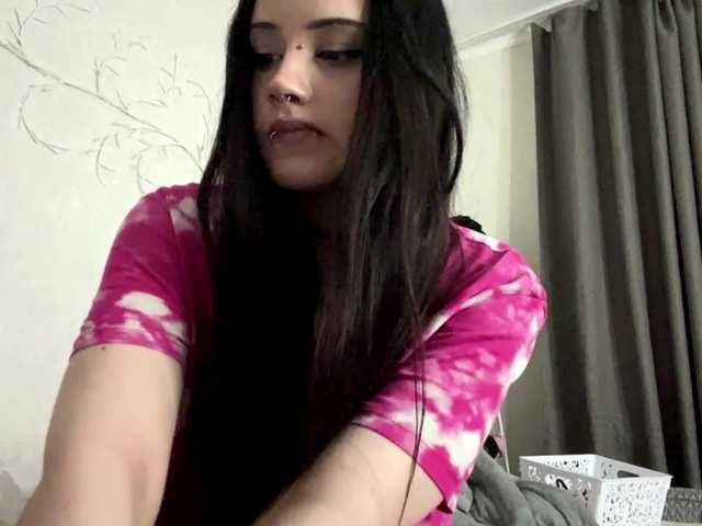 KarriVenture live cam on BongaCams
