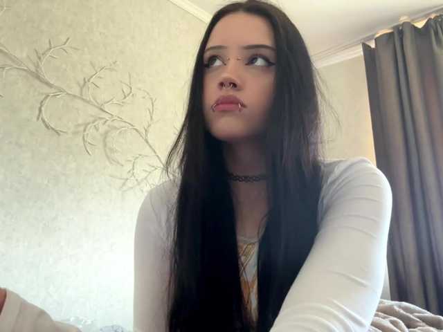 KarriVenture live cam on BongaCams