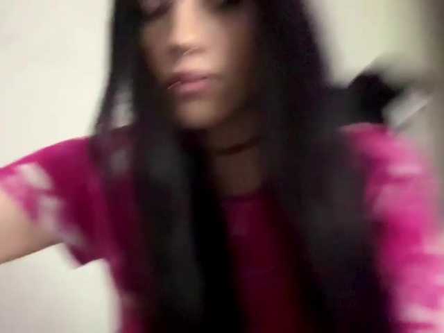 KarriVenture live cam on BongaCams