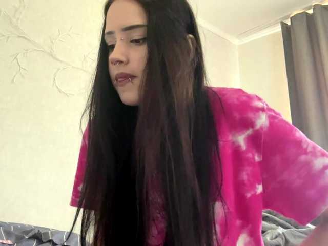 KarriVenture live cam on BongaCams