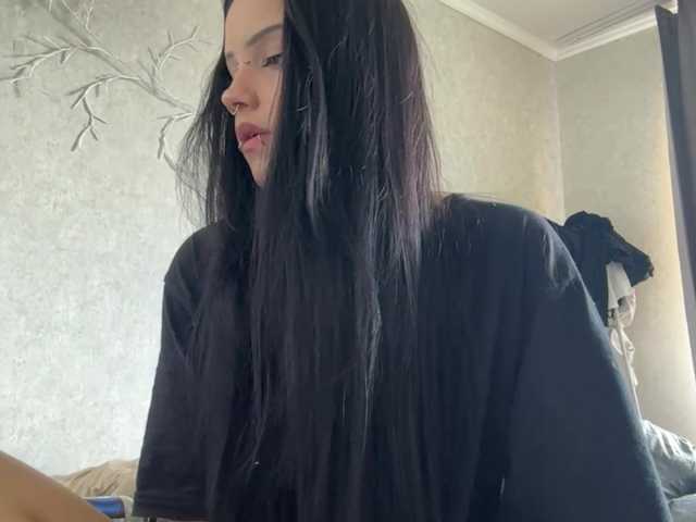 KarriVenture live cam on BongaCams