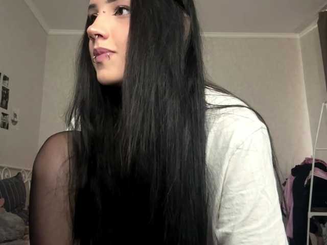 KarriVenture live cam on BongaCams