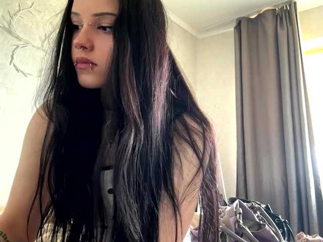 KarriVenture live cam on BongaCams