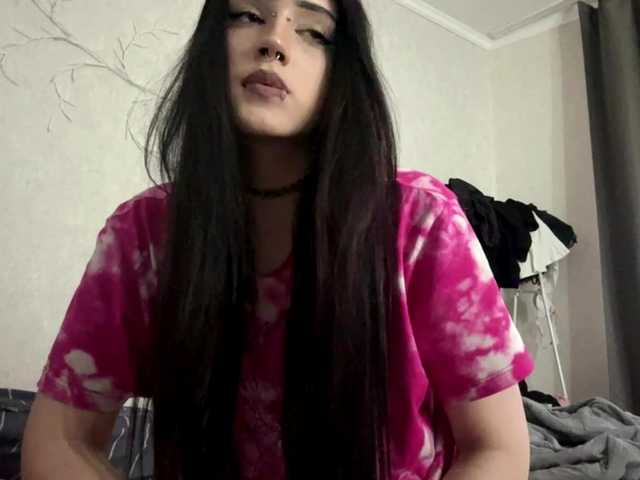 KarriVenture live cam on BongaCams