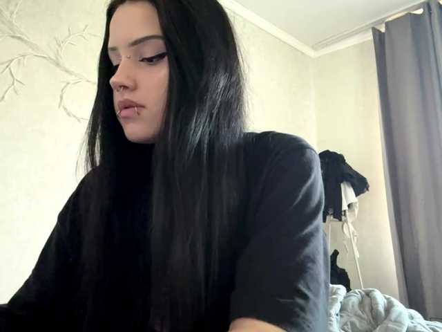 KarriVenture live cam on BongaCams