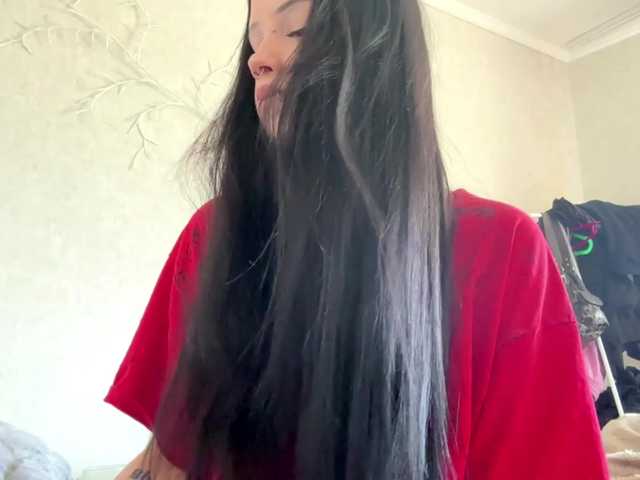 KarriVenture live cam on BongaCams