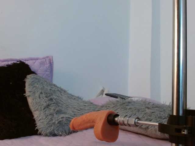 Annyrosse00 live cam on BongaCams