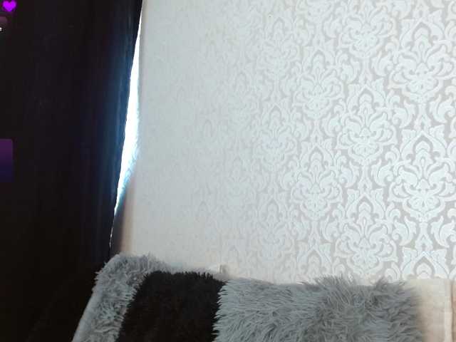 Annyrosse00 live cam on BongaCams
