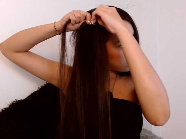 Annyrosse00 live cam on BongaCams