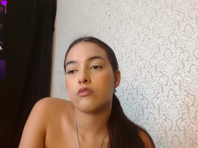 Annyrosse00 live webcam show