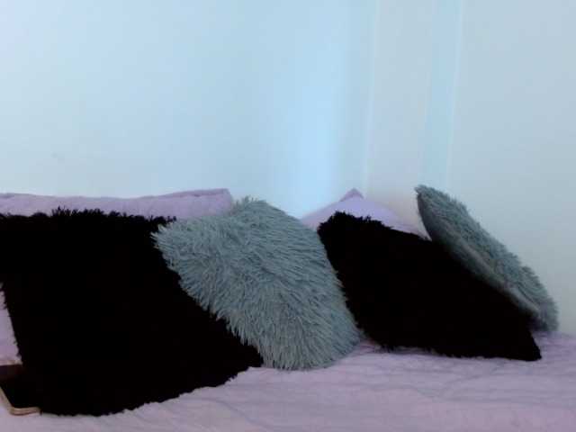 Annyrosse00 live cam preview