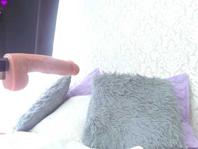 Annyrosse00 live cam on BongaCams