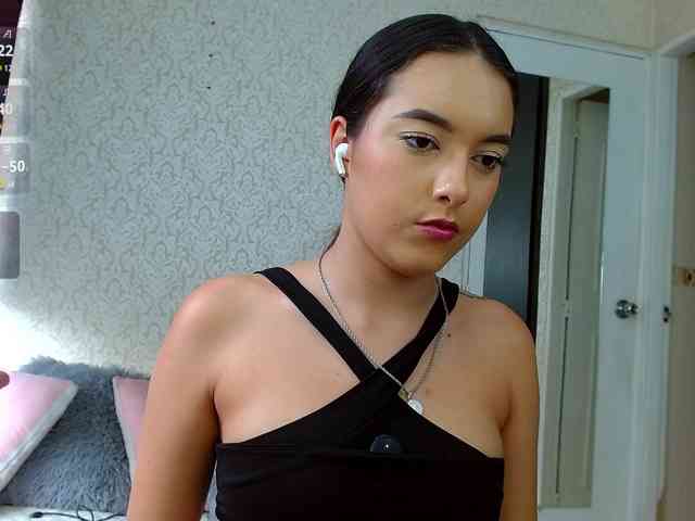 Annyrosse00 webcam