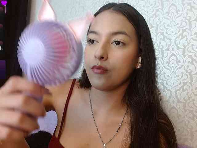 Annyrosse00 webcam