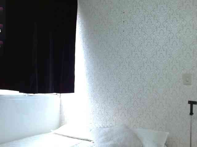 Annyrosse00 webcam