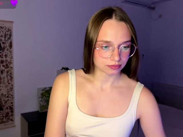 AmyYammy live cam on BongaCams