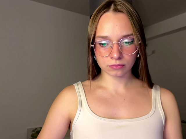 AmyYammy live cam on BongaCams