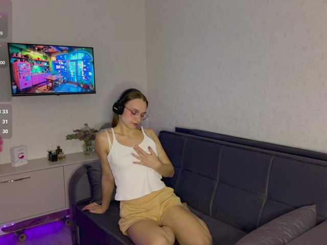 AmyYammy live cam on BongaCams
