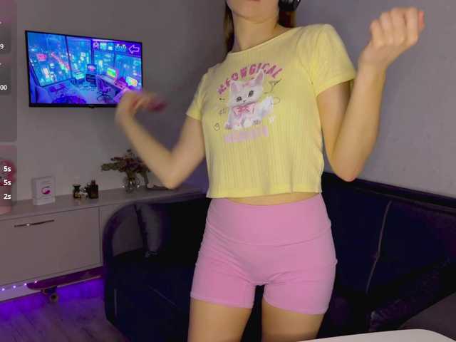 AmyYammy live cam on BongaCams