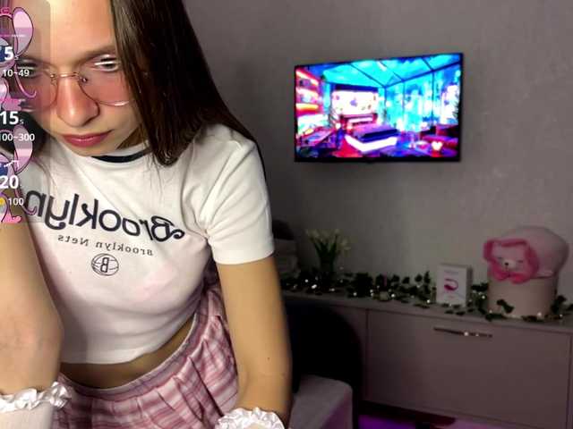 AmyYammy live cam on BongaCams