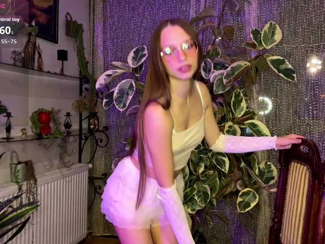 AmyYammy live cam on BongaCams