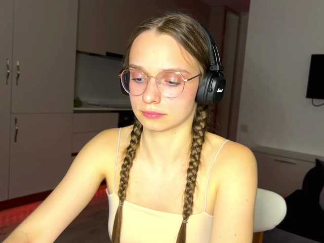 AmyYammy live cam on BongaCams