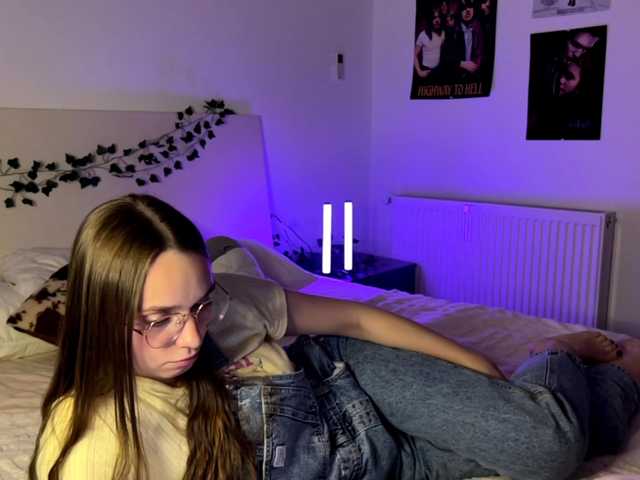 AmyYammy live cam on BongaCams