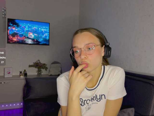 AmyYammy live cam on BongaCams
