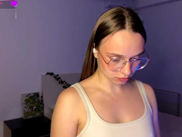 AmyYammy live cam on BongaCams