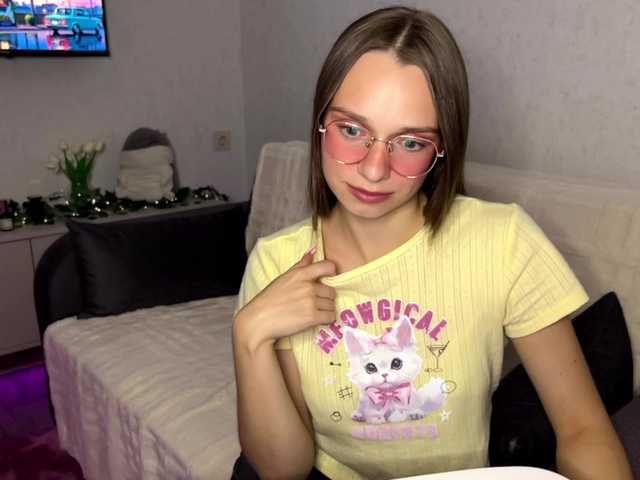 AmyYammy live cam on BongaCams