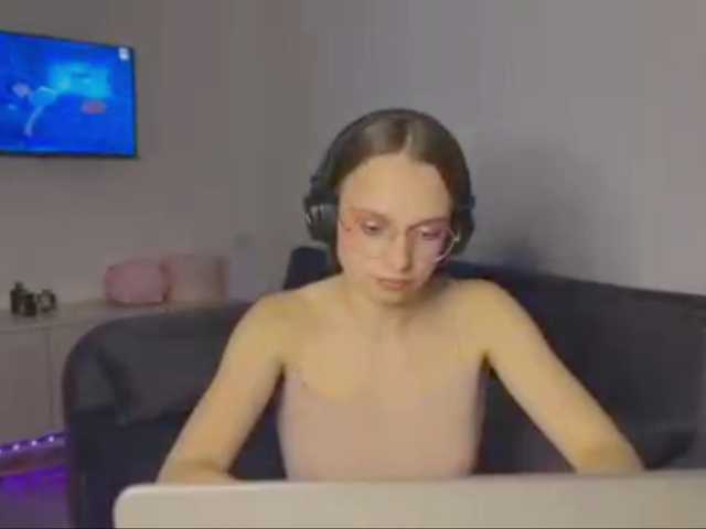 AmyYammy live cam on BongaCams